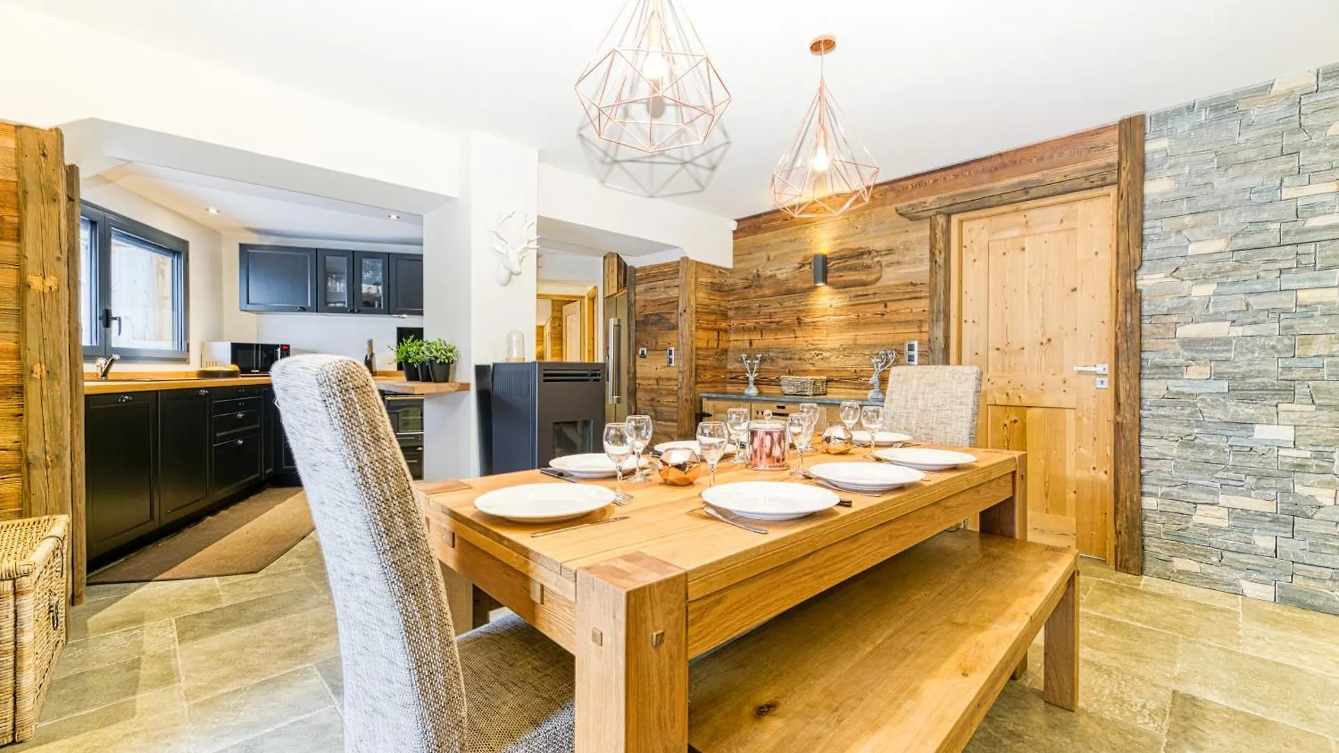 Homency - Chalet La Biche Alpe d'Huez 0*,  Francia